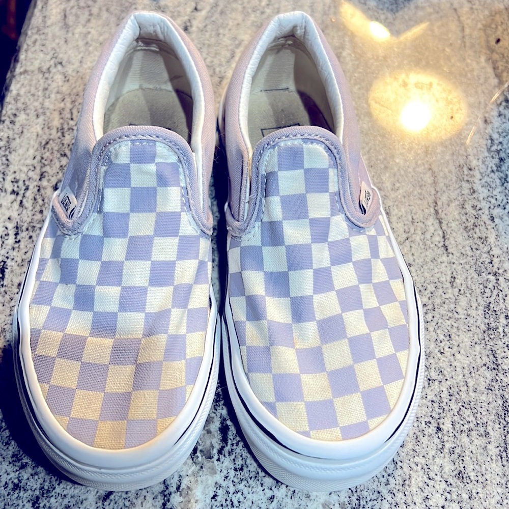 Vans slip on good condition. Gently worn. Girls sz 13